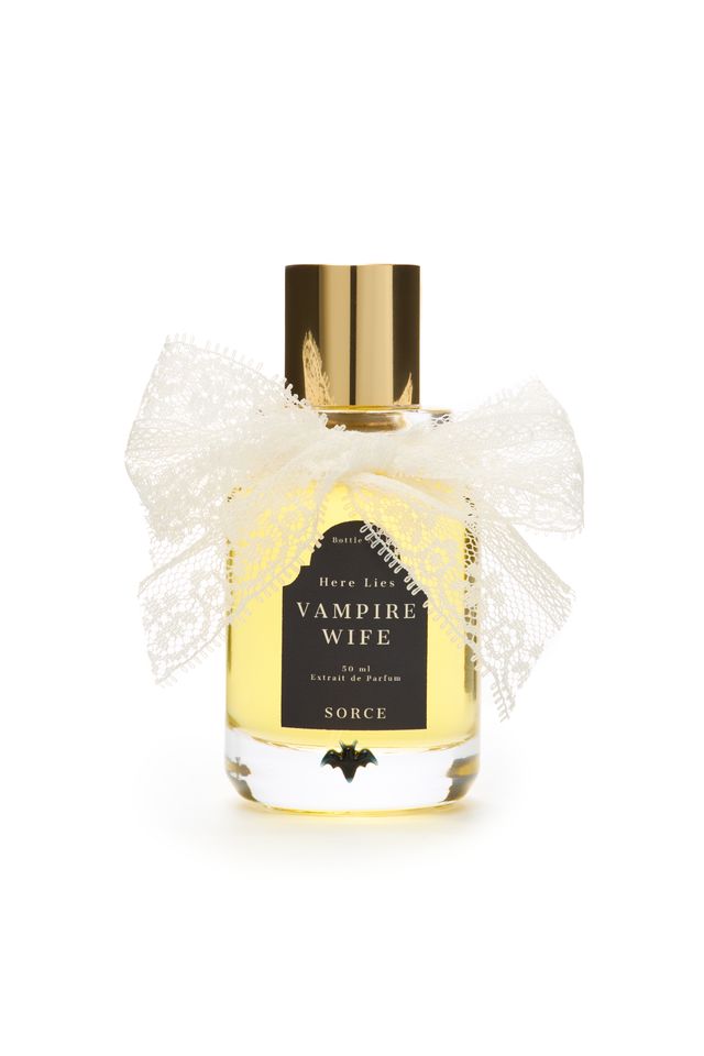 Vampire Wife Extrait de Parfum